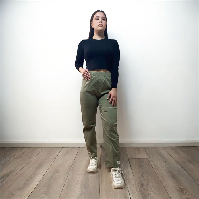 Брюки женские мом на резинке р-р. 30 арт. 6-1155-40 цв. зеленый 6-1155-40-1 - фото 105830